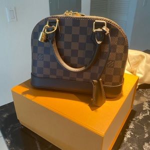 Louis Vuitton Alma BB